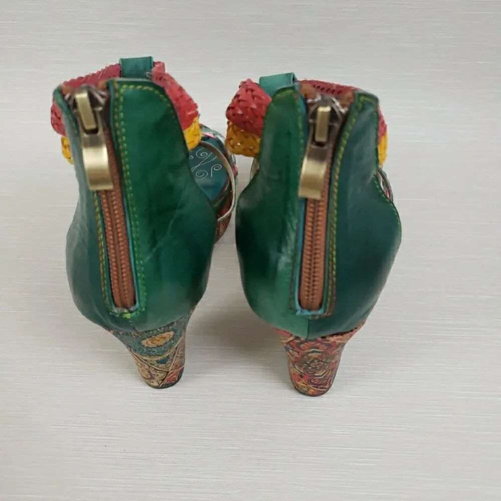 Unbranded leather heel